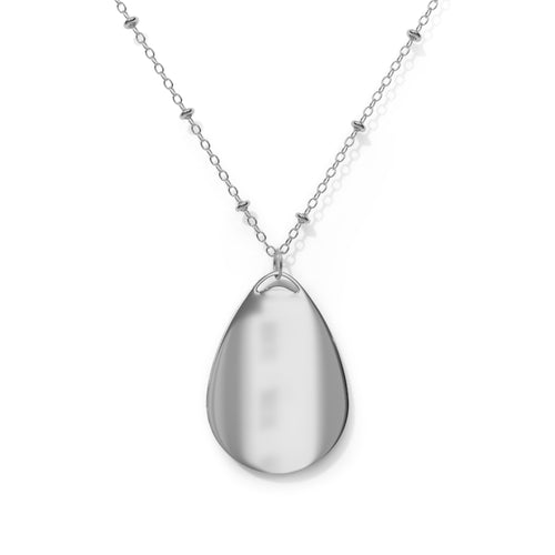 Collana d’argento con ciondolo ovale bombato in metallo liscio