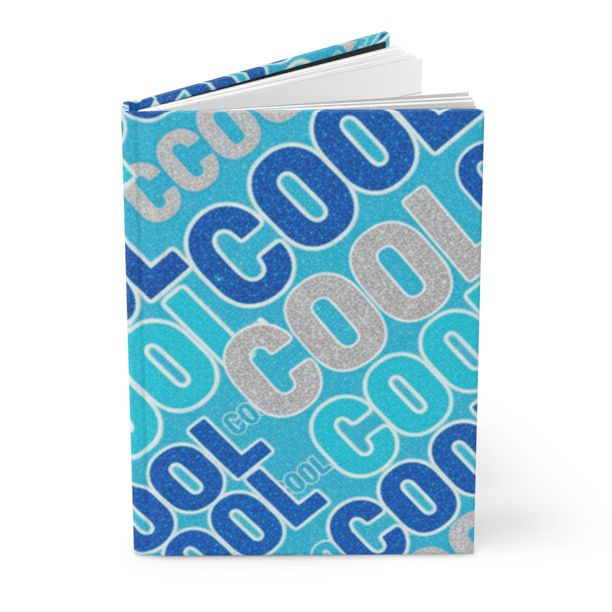 Quaderno a copertina rigida blu con scritta Cool 365 e pagine visibili sul retro