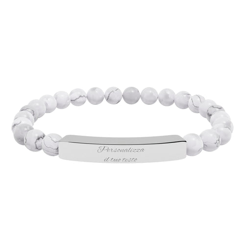 Bracciale in pietre naturali bianche con striature grigie e targhetta d’acciaio