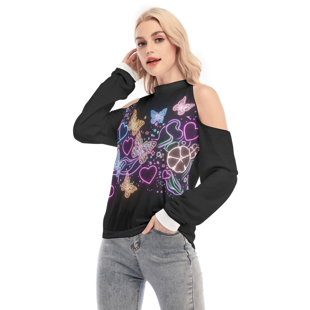 Felpa donna senza spalline nera con maniche lunghe, fantasia cuori e farfalle