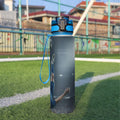 Borraccia sportiva 32 oz con tappo blu, tracolla e grafica di giocatore