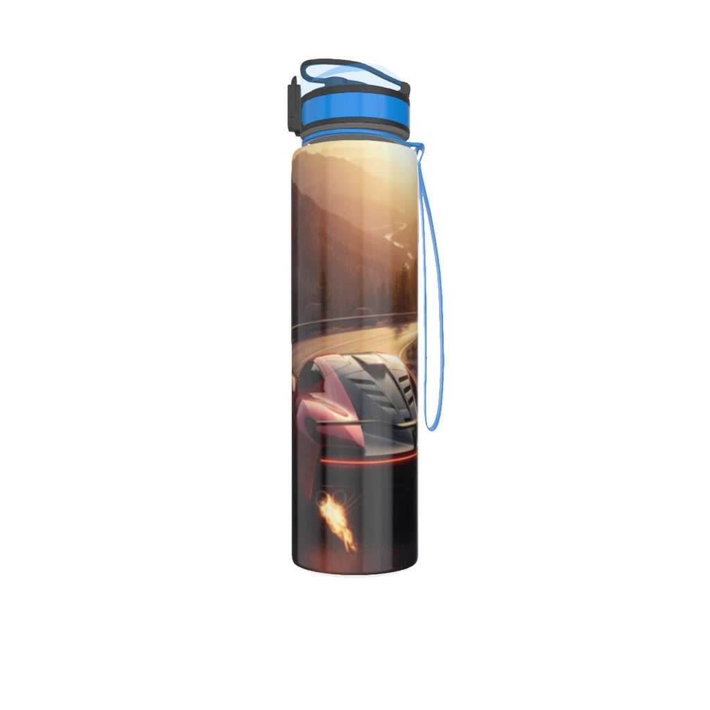 Borraccia sportiva 32 oz nera con cinturino blu e tappo blu, vista obliqua
