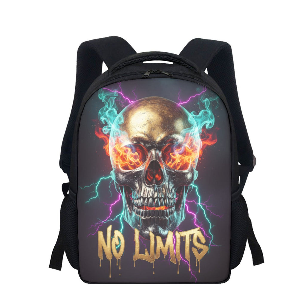 Zaino per studenti nero con grafica teschio e scritta “No Limits” davanti, spallacci.