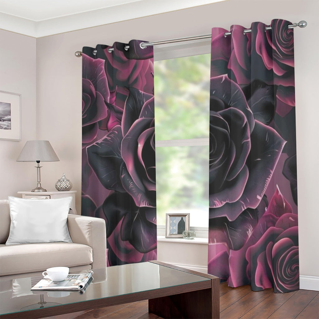 Tenda oscurante con occhielli in tessuto nero, rose fucsia stilizzate