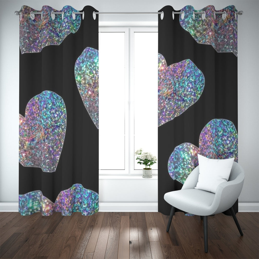Tenda oscurante con occhielli metallici e cuori multicolore, fondo scuro