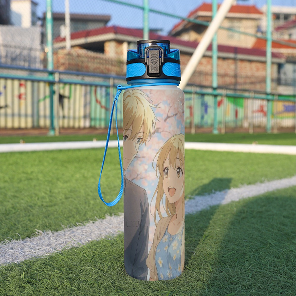 Borraccia sportiva 32 oz trasparente, tappo blu, stampa anime con due personaggi