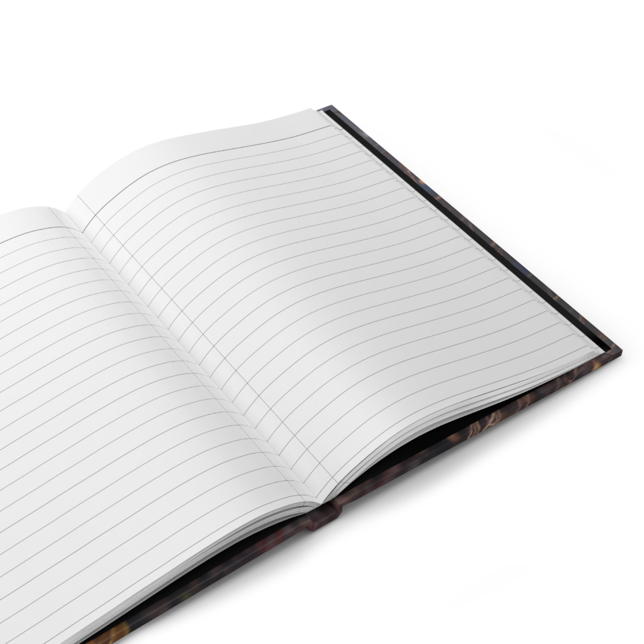 Quaderno rigido aperto, pagine bianche a righe e bordo nero.